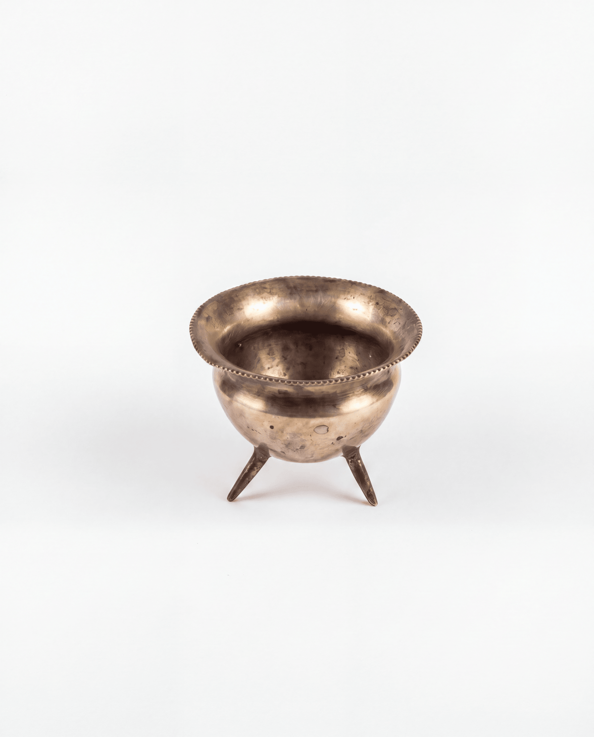 Three Legged Vessel - nowaaaymolten